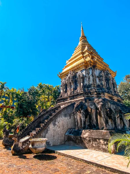Wat Chiang Hombre en Chiang Mai Tailandia —  Fotos de Stock