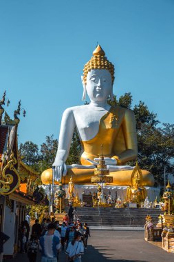 Wat Phrathat Doi Kham, Buddha pagoda and golden chedi in Chiang Mai, Tayland
