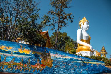 Wat Phrathat Doi Kham, Buddha pagoda and golden chedi in Chiang Mai, Tayland