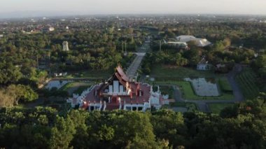 Kraliyet Parkı Rajapruek 'in hava manzarası, Botanik bahçesi ve Chiang Mai, Tayland' daki pavyon.