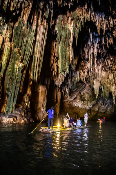 Cueva de Tham Lod cerca de Pai, en Mae Hong Son, Tailandia —  Fotos de Stock