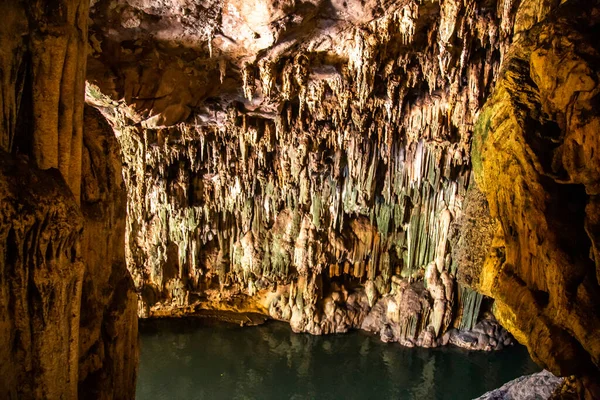 Cueva de Tham Lod cerca de Pai, en Mae Hong Son, Tailandia —  Fotos de Stock