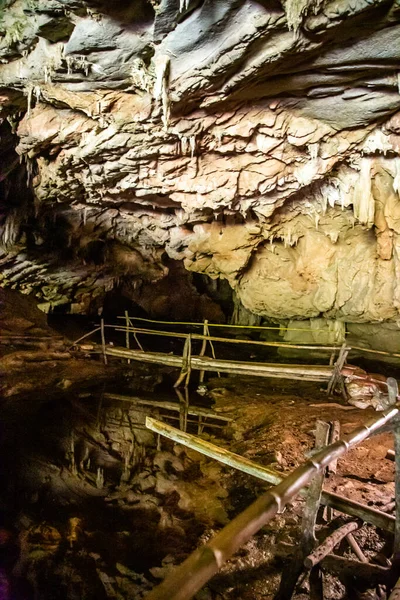 Tham Lod Cave near Pai, in Mae Hong Son, Thailand —  Fotos de Stock