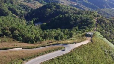Mae Hong Son, Tayland 'daki Thung Bua Tong Tarlalarının hava görüntüsü