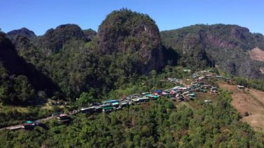 Mae Hong Son, Tayland 'daki Phu Pha Mok Ban Jabo köyü.