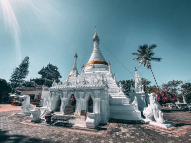Wat Phrathat Doi Kongmu tapınağı Mae Hong Son, Tayland