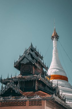 Wat Phrathat Doi Kongmu tapınağı Mae Hong Son, Tayland