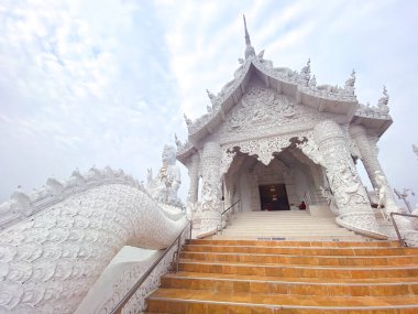 Beyaz Buda Wat Huay Pla Kang Tapınağı, Chiang Rai, Tayland