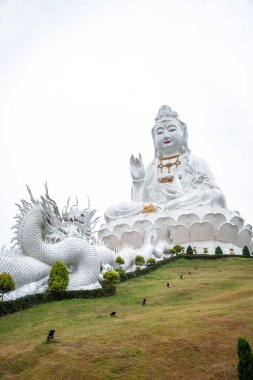 Beyaz Buda Wat Huay Pla Kang Tapınağı, Chiang Rai, Tayland