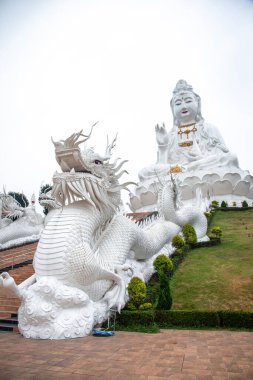 Beyaz Buda Wat Huay Pla Kang Tapınağı, Chiang Rai, Tayland