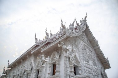 Beyaz Buda Wat Huay Pla Kang Tapınağı, Chiang Rai, Tayland