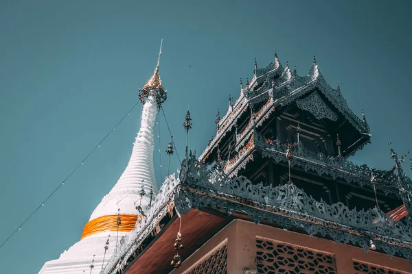Wat Phrathat Doi Kongmu tapınağı Mae Hong Son, Tayland