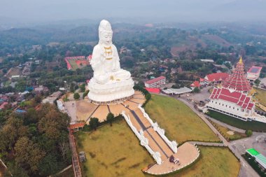 Beyaz Buda Wat Huay Pla Kang Tapınağı, Chiang Rai, Tayland