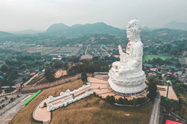 Beyaz Buda Wat Huay Pla Kang Tapınağı, Chiang Rai, Tayland