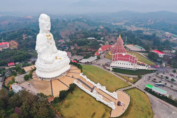 Beyaz Buda Wat Huay Pla Kang Tapınağı, Chiang Rai, Tayland