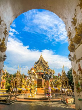 Wat Saeng Kaeo Phothiyan tapınağı Chiang Rai, Tayland