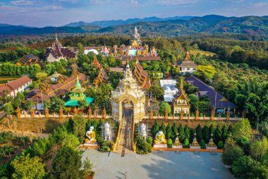 Wat Saeng Kaeo Phothiyan tapınağı Chiang Rai, Tayland