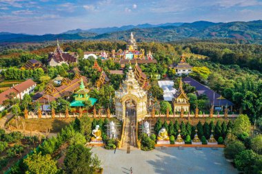 Wat Saeng Kaeo Phothiyan tapınağı Chiang Rai, Tayland