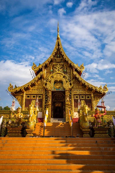 Wat Saeng Kaeo Phothiyan temple in Chiang Rai, Thailand — стоковое фото