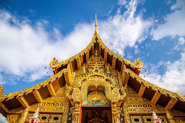 Wat Saeng Kaeo Phothiyan tempel i Chiang Rai, Thailand — Stockfoto
