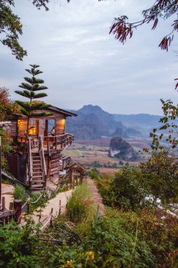 Doi Phu Lang Ka sihirli dağ Phayao, Tayland