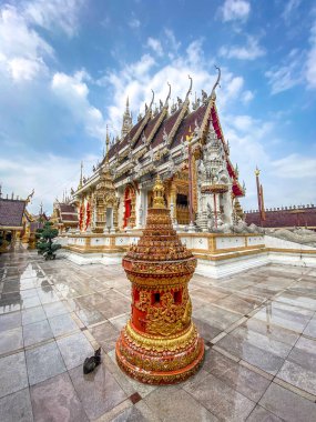 Phrae, Tayland 'daki Phat Phrae, Suthon Mongkhon Khiri tapınağı kompleksi