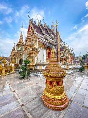 Phrae, Tayland 'daki Phat Phrae, Suthon Mongkhon Khiri tapınağı kompleksi