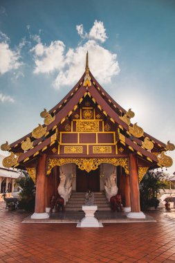 Phrae, Tayland 'daki Wat Phrae Pu Jae budha ve Huai Mae Toek Gölü