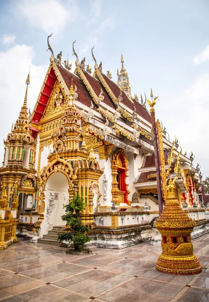 泰国Phrae的Wat Phrathat Suthon Mongkhon Khiri寺庙建筑群 — 图库照片