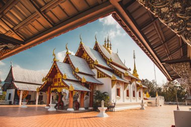 Phrae, Tayland 'daki Wat Phrae Pu Jae budha ve Huai Mae Toek Gölü