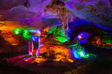 Tham Pha Nang Khoi is a karst cave in the Rong Kwang District of Phrae Province, in northern Thailand