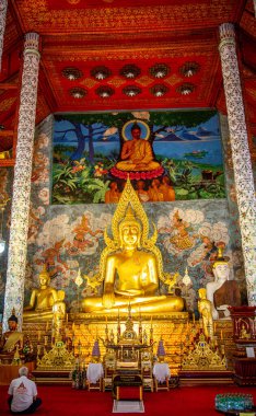 Wat Phrao Suthon Mongkhon Khiri tapınağı kompleksi Phrae, Tayland, Güney Doğu Asya