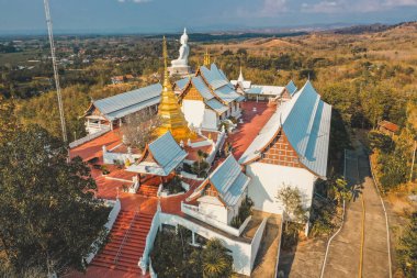 Phrae, Tayland 'da Huai Mae Toek Gölü, Pu Jae buddha ve Huai Mae Toek Gölü.