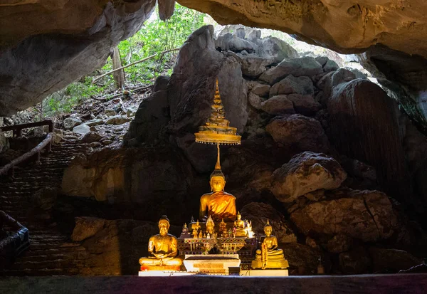 Tham Pha Nang Khoi mağarası Phraestate, Tayland