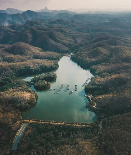 Phrae, Tayland 'da Huai Mae Toek Gölü, Pu Jae buddha ve Huai Mae Toek Gölü.
