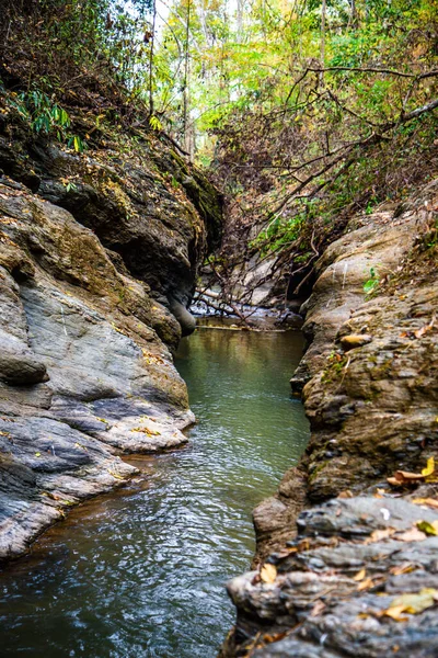 Wang Sila Laeng Kanyonu ve Tayland 'ın Nan ilinde bir vadi. Yüksek kalite fotoğraf