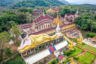 Wat Phrao Suthon Mongkhon Khiri tapınağı kompleksi Phrae, Tayland, Güney Doğu Asya