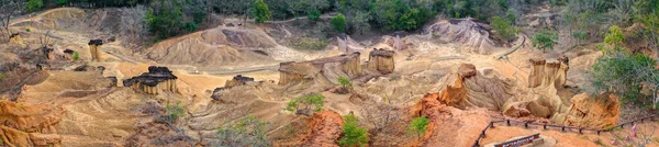 Phae Mueang Phi klippformation eller kanjon i Phrae provinsen, Thailand — Stockfoto