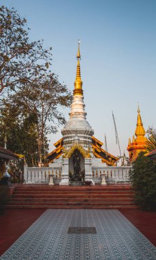 Wat Doi Prachan Mae Tha ya da Wat Phra Doi Phra Chan Lampang, Tayland