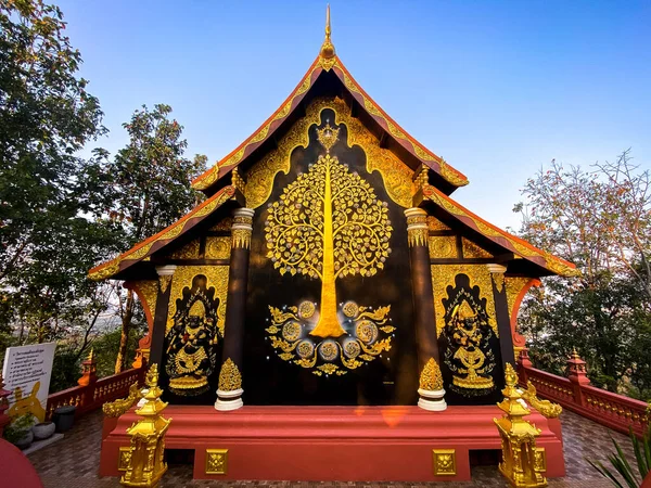 Wat Doi Prachan Mae Tha or Wat Phra That Doi Phra Chan in Lampang, Thailand — Stok fotoğraf