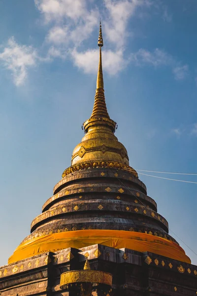 Wat Phra That Lampang Luang in Lampang in Lampang Province, Thailand. — Stockfoto