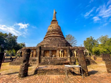 Sukhothai tarihi parkındaki Wat Chang Lom fil tapınağı, Tayland