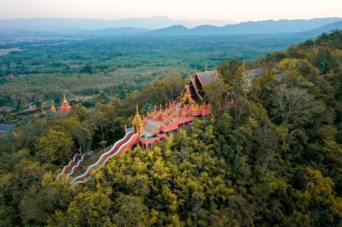 Wat Doi Prachan Mae Tha ya da Wat Phra Doi Phra Chan Lampang, Tayland