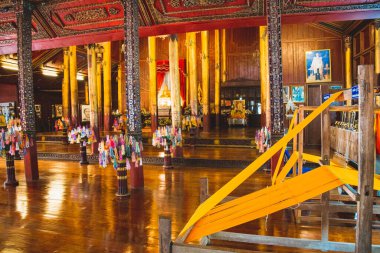 Wat Chom Sawan tapınağı Phrae, Tayland