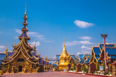 Sukhothai, Tayland 'daki Wat Phiphat Mongkhon mavi tapınağı.