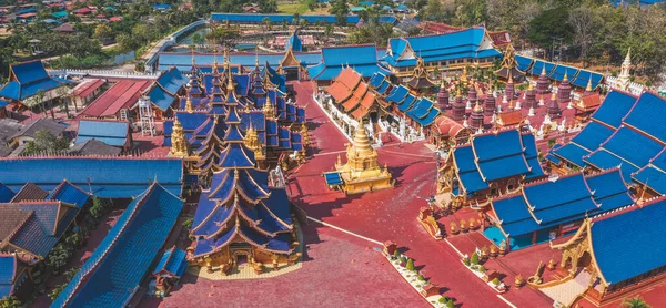 Aerial view of Wat Phiphat Mongkhon blue temple in Sukhothai, Thailand —  Fotos de Stock