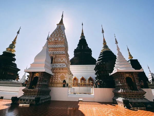 Wat Ban Den ya da Wat Banden tapınağı Mae Taeng bölgesinde, Chiang Mai, Tayland