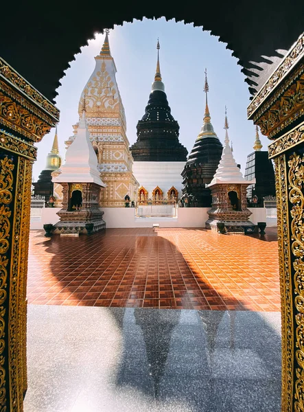 Wat Ban Den ya da Wat Banden tapınağı Mae Taeng bölgesinde, Chiang Mai, Tayland