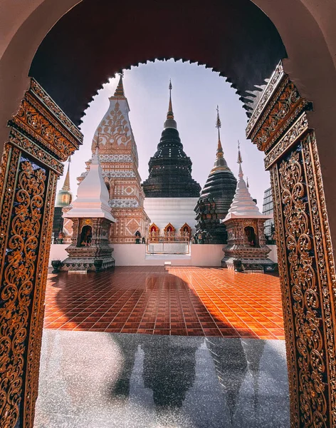 Wat Ban Den ya da Wat Banden tapınağı Mae Taeng bölgesinde, Chiang Mai, Tayland