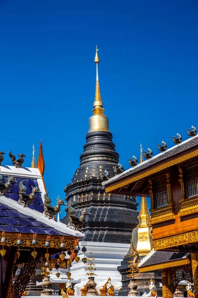 Świątynia kompleksu Wat Ban Den lub Wat Banden w dystrykcie Mae Taeng, Chiang Mai, Tajlandia — Zdjęcie stockowe